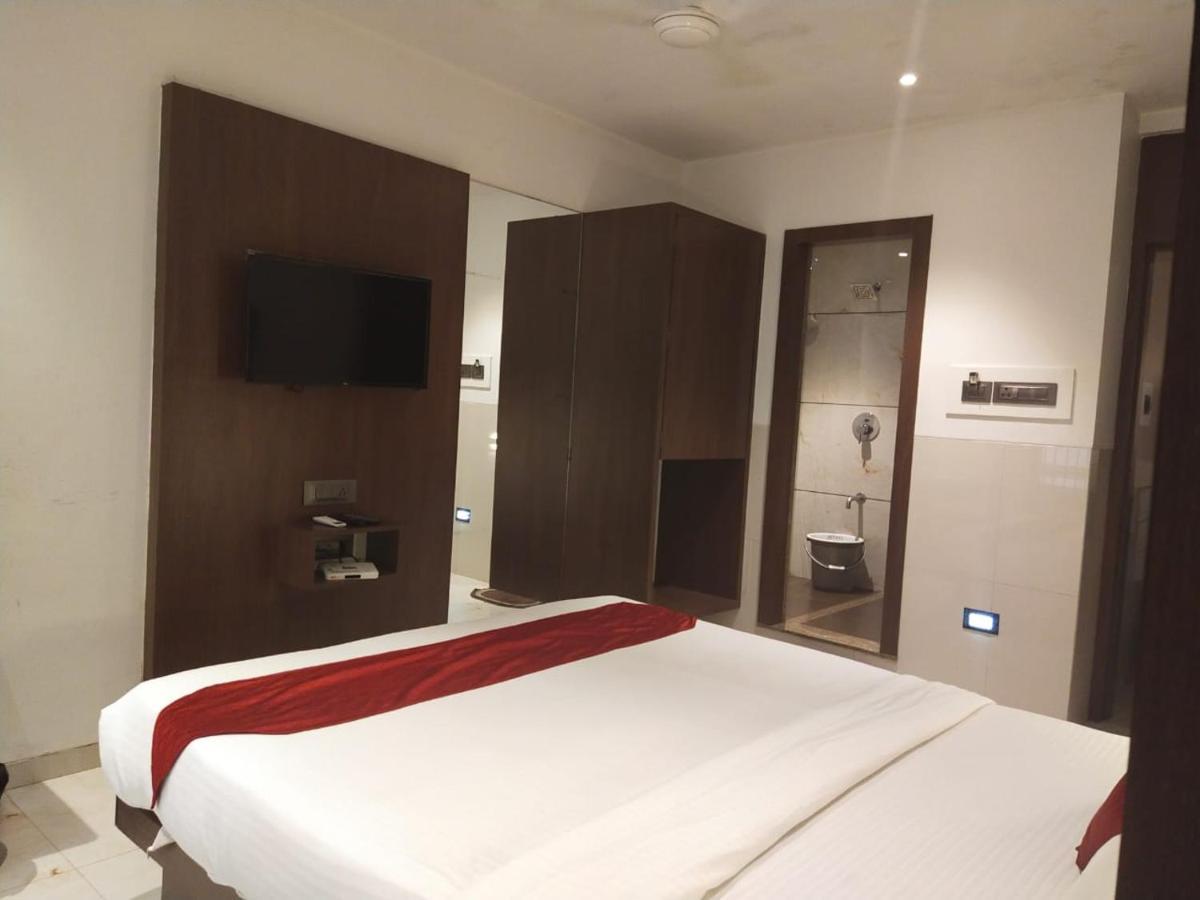 Hotel Monarch Express Near Karnala Sports Academy Panvel,Navi Mumbai Esterno foto