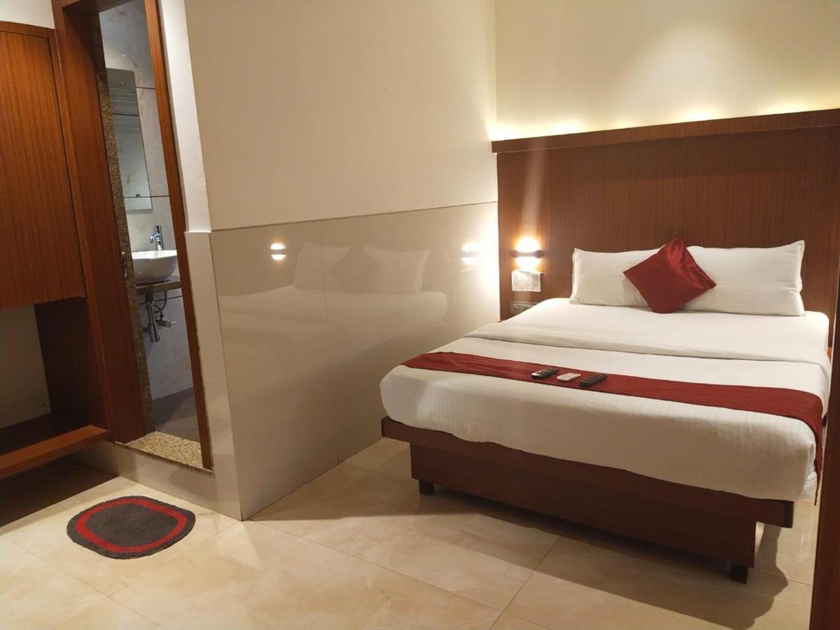 Hotel Monarch Express Near Karnala Sports Academy Panvel,Navi Mumbai Esterno foto