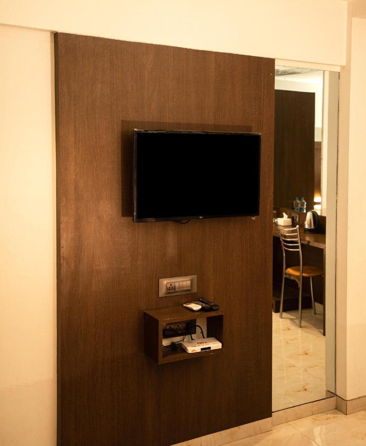 Hotel Monarch Express Near Karnala Sports Academy Panvel,Navi Mumbai Esterno foto