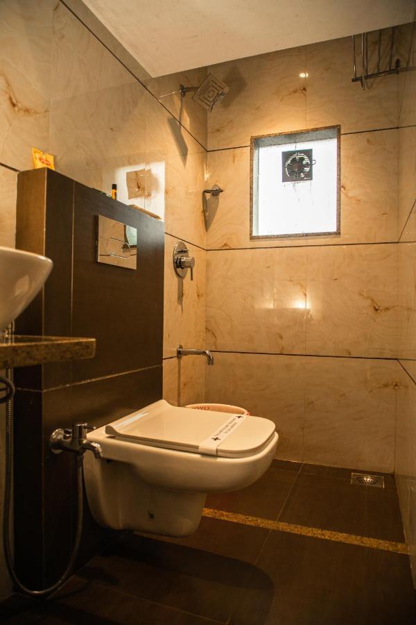 Hotel Monarch Express Near Karnala Sports Academy Panvel,Navi Mumbai Esterno foto