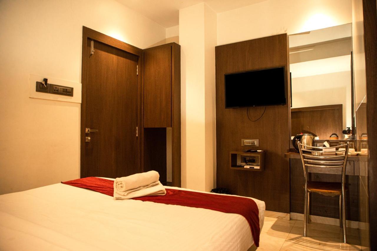 Hotel Monarch Express Near Karnala Sports Academy Panvel,Navi Mumbai Esterno foto