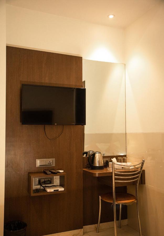 Hotel Monarch Express Near Karnala Sports Academy Panvel,Navi Mumbai Esterno foto
