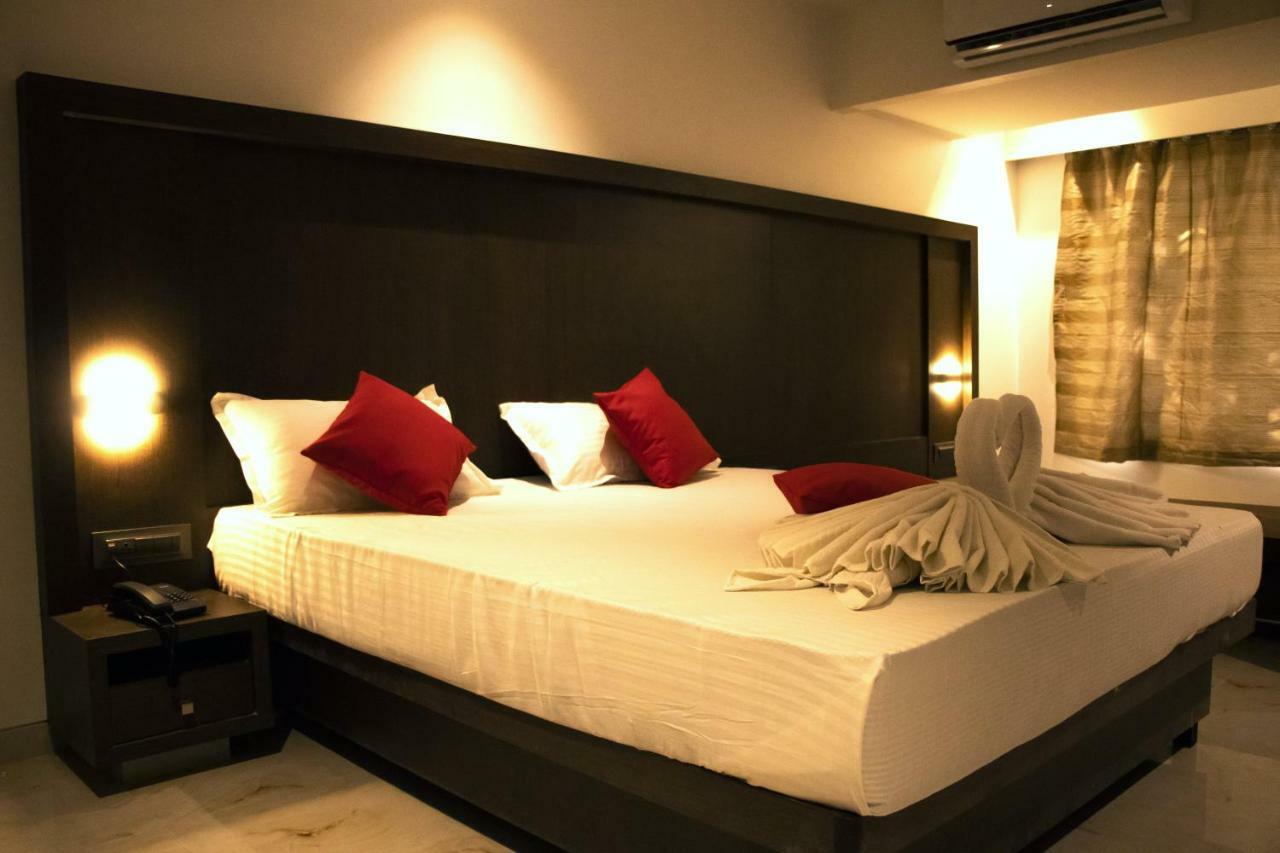 Hotel Monarch Express Near Karnala Sports Academy Panvel,Navi Mumbai Esterno foto